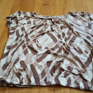 New York and Company brown and tan patterned shirt