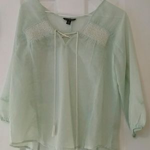 American Eagle Light-Weight Mint Blouse