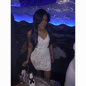 Meet your Posher, Lorena