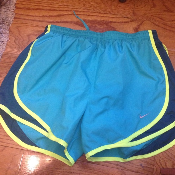 NWT Nike Dri Fit Running Shorts Size S