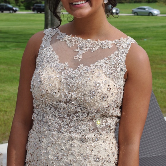 Champagne prom dress - Picture 2 of 4