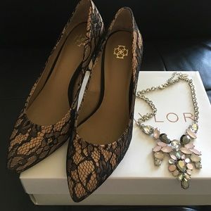 Ann Taylor Lace Pump