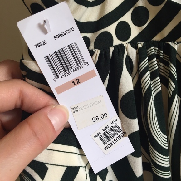 NWT! Maggy London halter dress - Picture 2 of 4