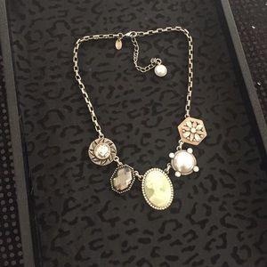 ✨SALE✨ lia sophia cameo necklace