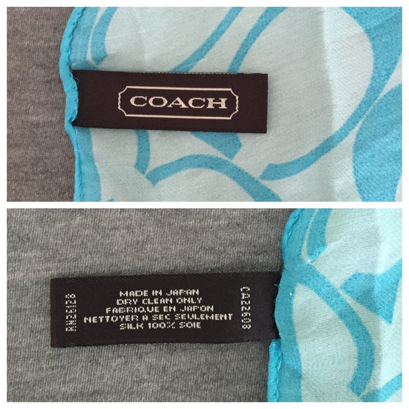 🎉HP🎉 Authentic Coach Silk Scarf - Picture 3 of 4