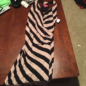 Betsey Johnson maxi high low dress