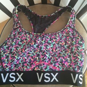 Brand new medium sports bra!