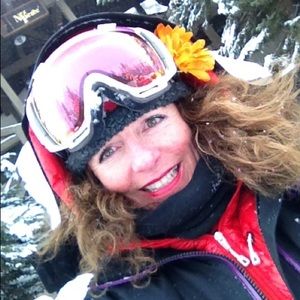 Meet your Posher, Holly