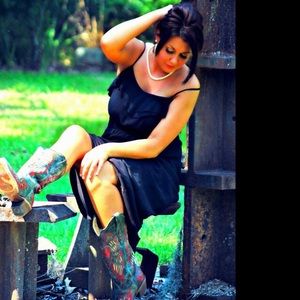 Meet your Posher, Jennifer