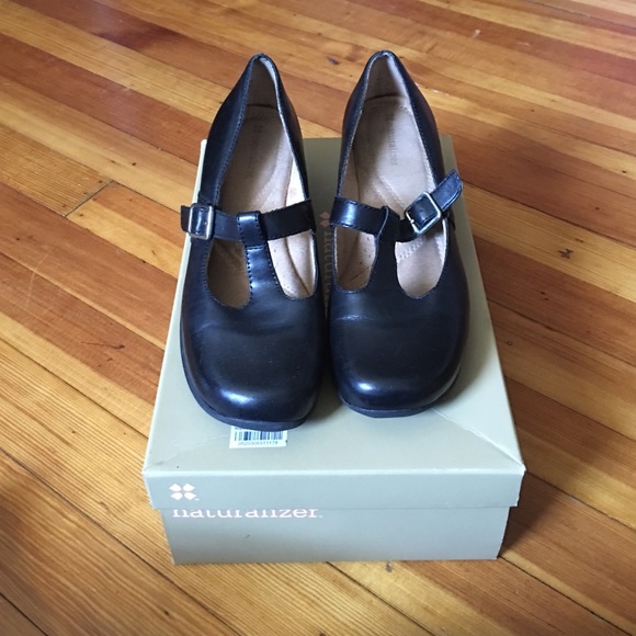 Naturalizer Black Leather Wedges