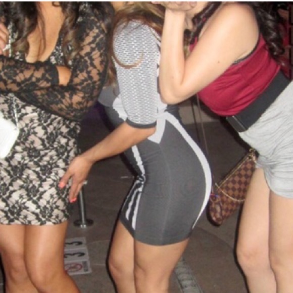 Bebe Outlined Dress - Picture 2 of 4