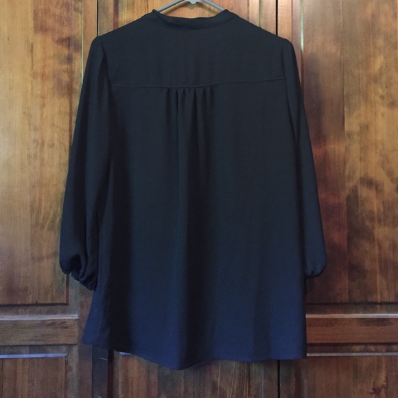 Black blouse - Picture 3 of 3