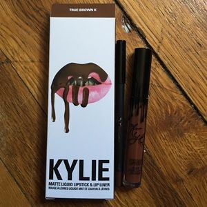 KYLIE LIP KIT IN TRUE BROWN K