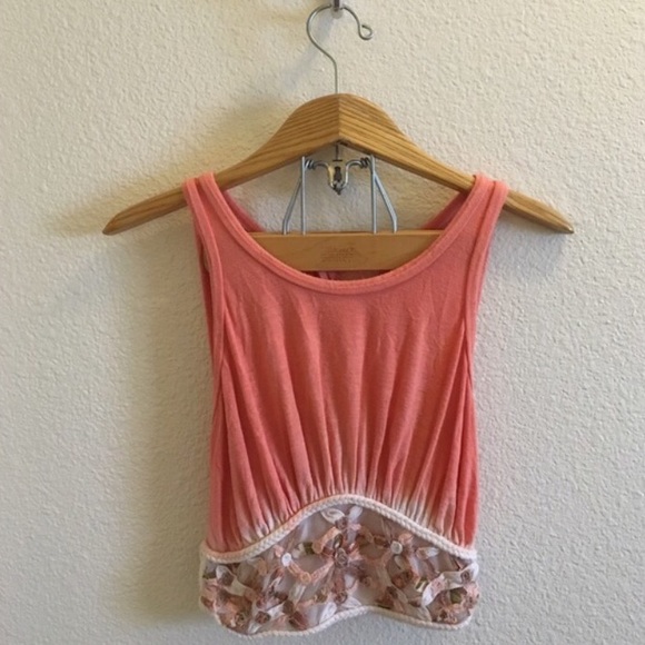 Free People Tops - Free People embroidered tank