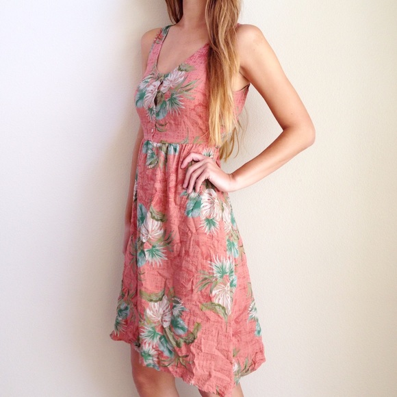 Forever 21 Dresses & Skirts - tropical print dress