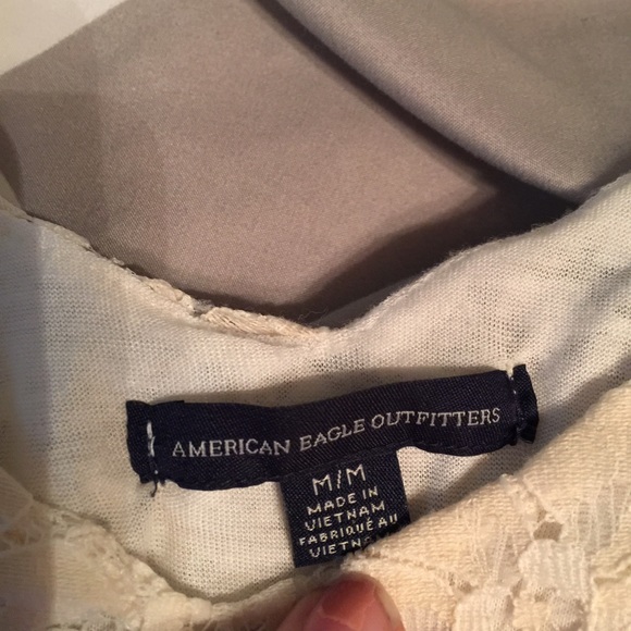 Size medium American eagle lace tank - Picture 2 of 2