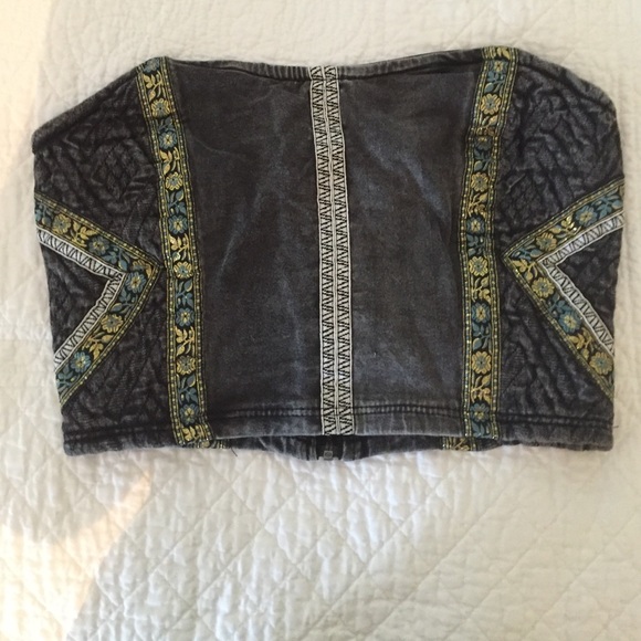 Urban outfitters crop top