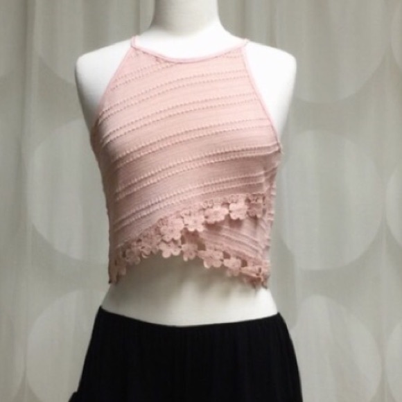 🌸 BOHO CROCHET CROP 🌸 - Picture 2 of 3