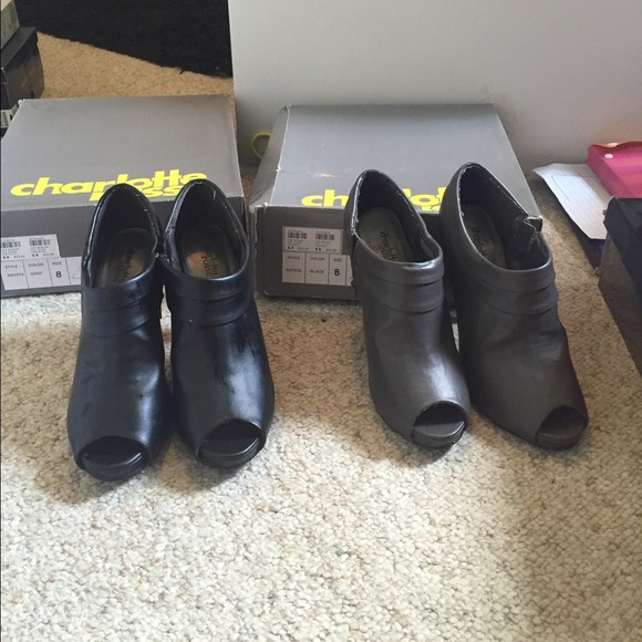 ✳️ bundle both gray and black boot heels