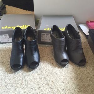 ✳️ bundle both gray and black boot heels