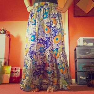 Tropical Print Maxi Skirt 🌺