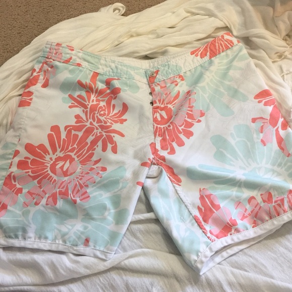 Reversible board shorts