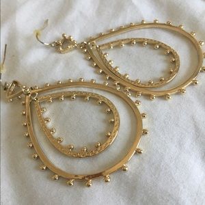 KENDRA SCOTT GOLD EARRINGS