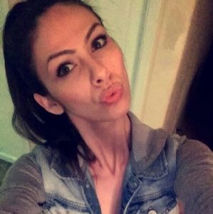 Meet your Posher, Veronica