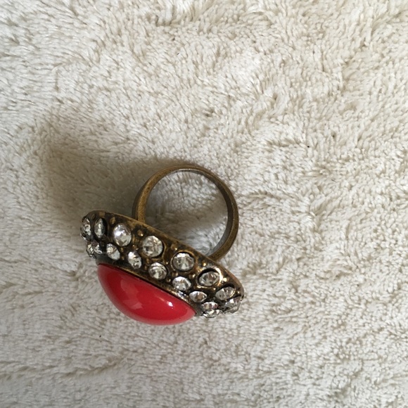 Large ring - Picture 2 of 2