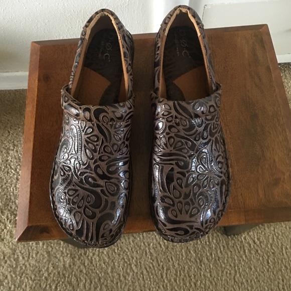 BOC Brown scroll shoes