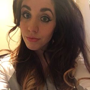 Meet your Posher, Brittney