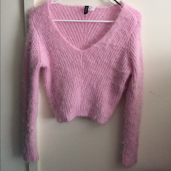 H&M Cropped Pink Sweater