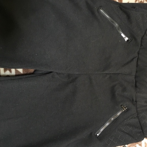 STYLISH & Versatile Zipper Leggings NWT💋 - Picture 4 of 4