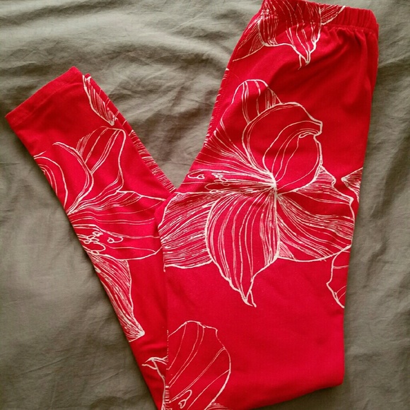 Vintage Lularoe! *Htf* one size. Elastic band