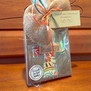 NEW BEAUTIFUL WOODEN BIBLE VERSE DECOR