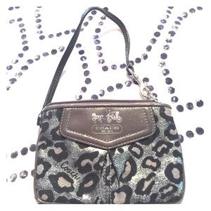 Small coach cheetah wristlet