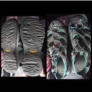 Womens Keen shoes