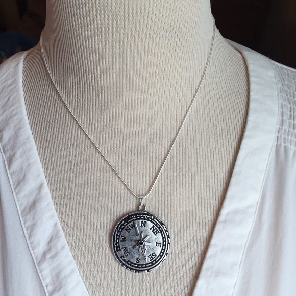 Antique Silver Compass Necklace 18-20" Chain New - Picture 2 of 4