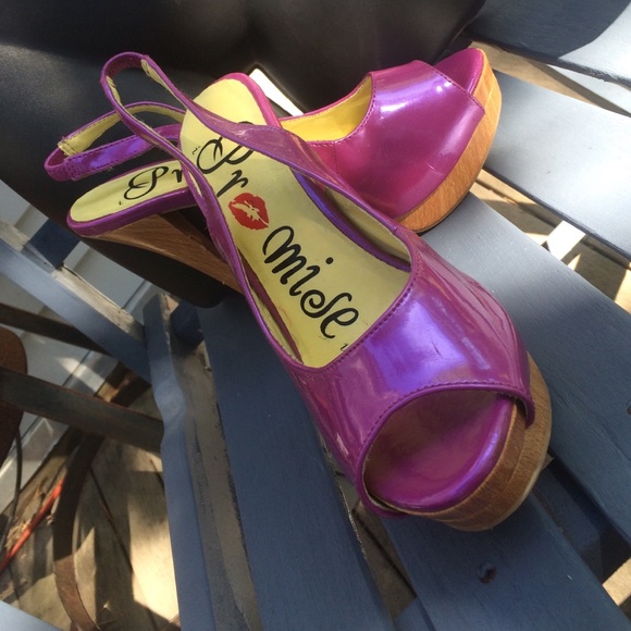 Purple heels - Picture 2 of 4