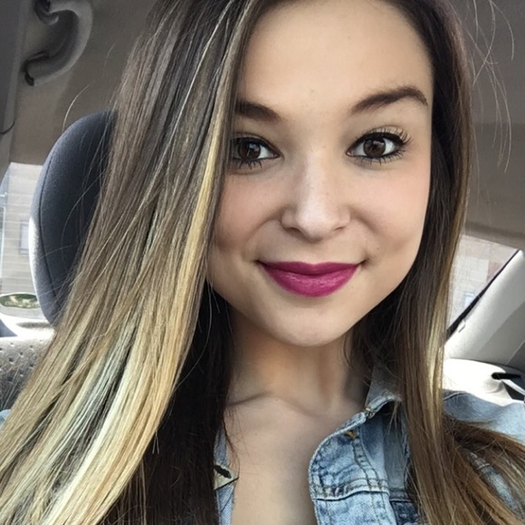 Meet your Posher, Lauren - Picture 1 of 1