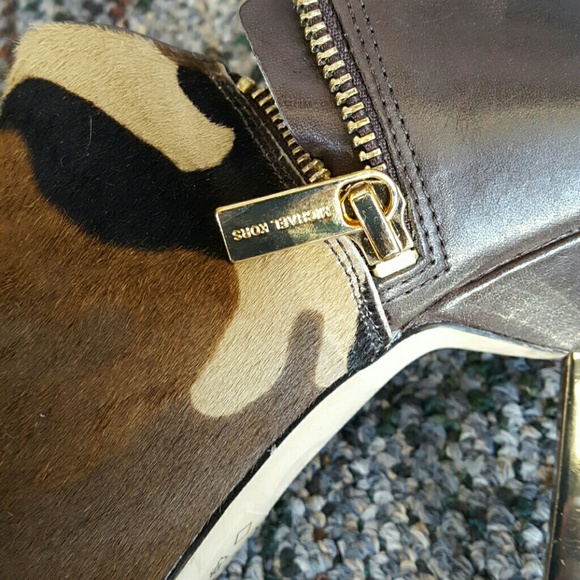 Michael Kors zady booties - Picture 3 of 3