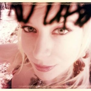 Meet your Posher, Ash