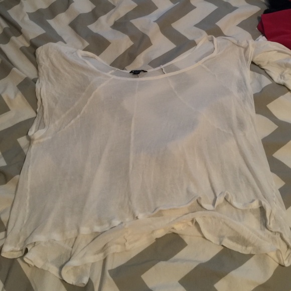Flowy high-low crop top