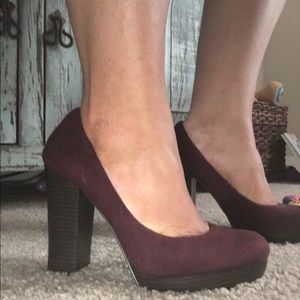 purple chunky heel pump