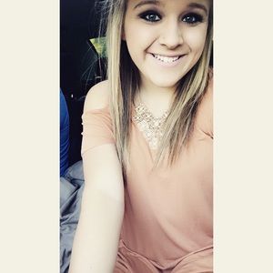 Meet your Posher, Mackenzie