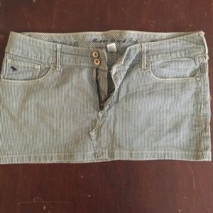 Abercrombie & Fitch **MINI** skirt!