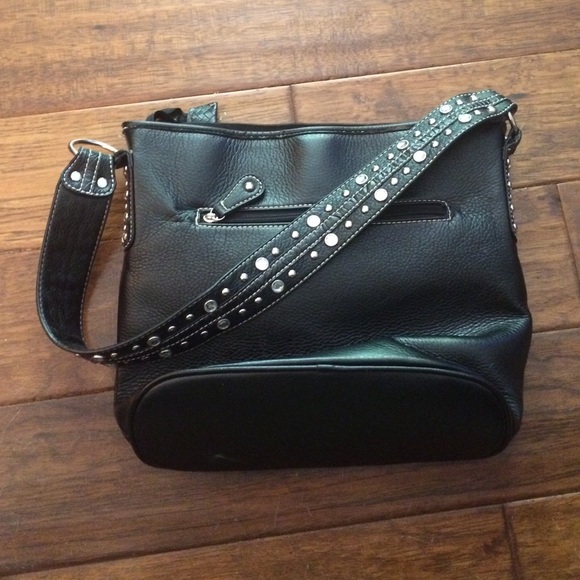 Black Leather look Purse beautiful Cross on Front - Picture 3 of 4