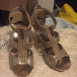Michael Kors 7 1/2 gold heels