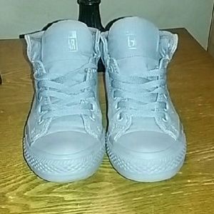 Converse tennis shoes