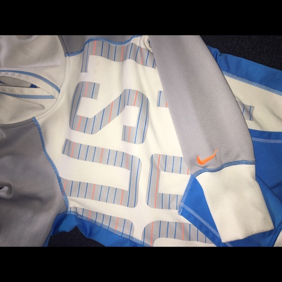 Nike Hoodie - Picture 3 of 4